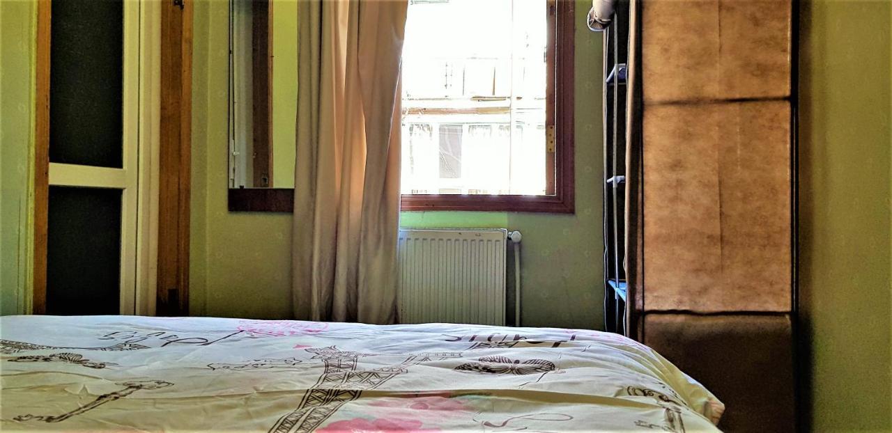 Backpackers Hostel Tbilisi Exterior photo