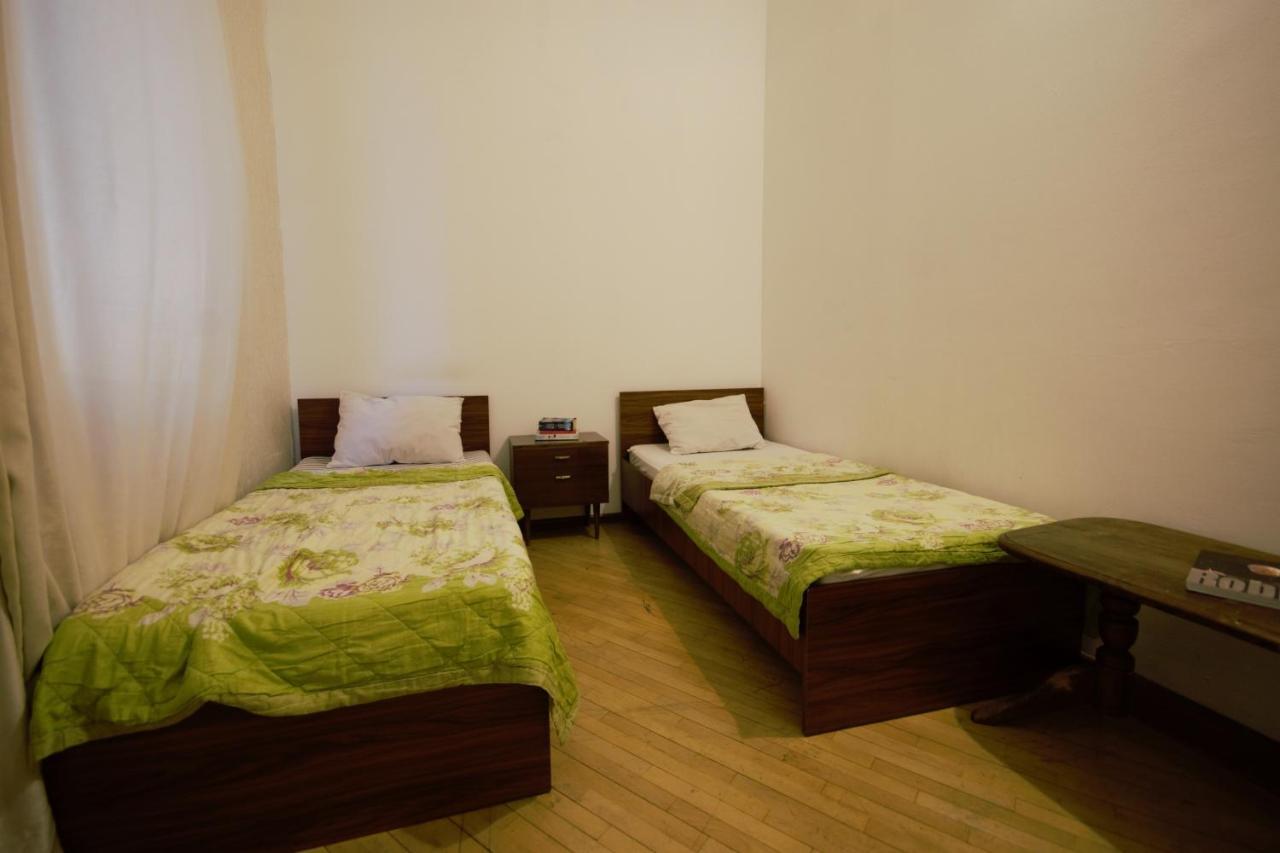 Backpackers Hostel Tbilisi Exterior photo